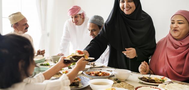 استكشاف مائدة إفطار صائم الكويت : رحلة غنية بالنكهات والتقاليد